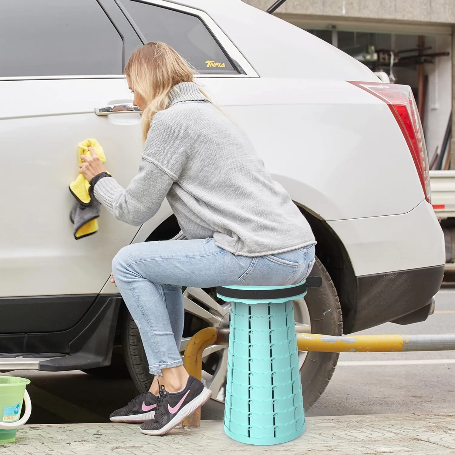 ALEVMOOM Portable Telescoping Stool Collapsible Stool with Cushion & Bag, Retractable Folding Stool for Adults Foldable Seat Sturdy Capacity 440 lbs for Camping Fishing Hiking BBQ