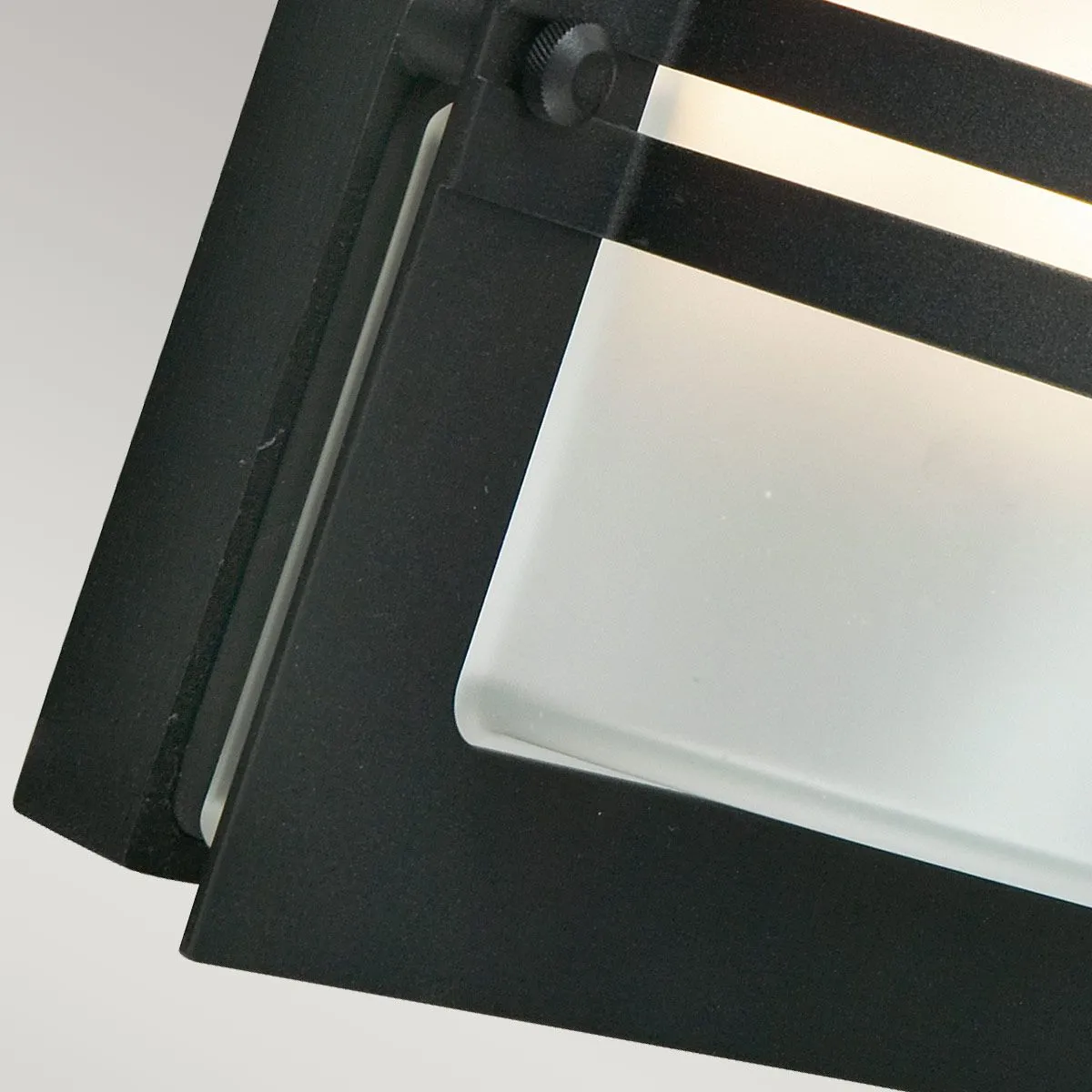 Bern 1 Light Wall Lantern - Galvanised With Clear Glass | Galvanised