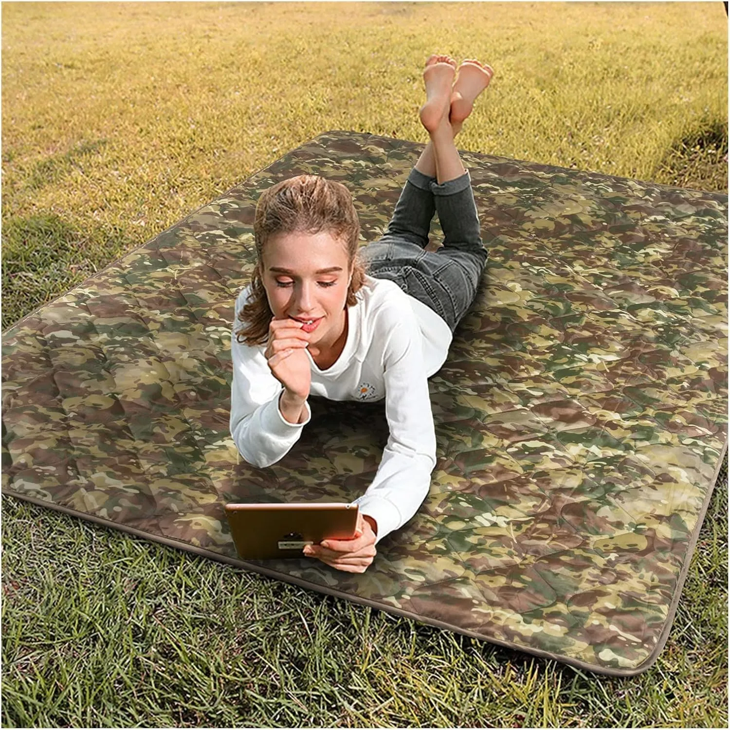Camouflage Quilt Camping Blanket Beach Hiking Tourist Mattress Pad Portable Travel Picnic Mat Ground Sheet Sleep Cover (Color : CP, Size : A)