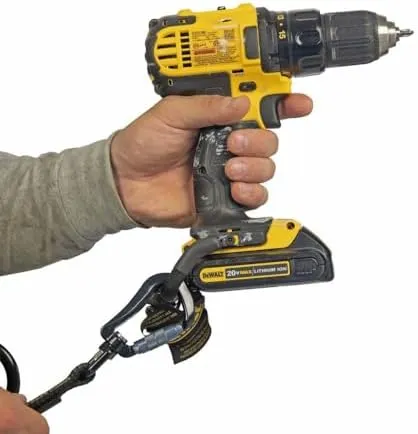 Dewalt Power Tool Lanyard Dual Carabiner 75In 15 Lb Capacity