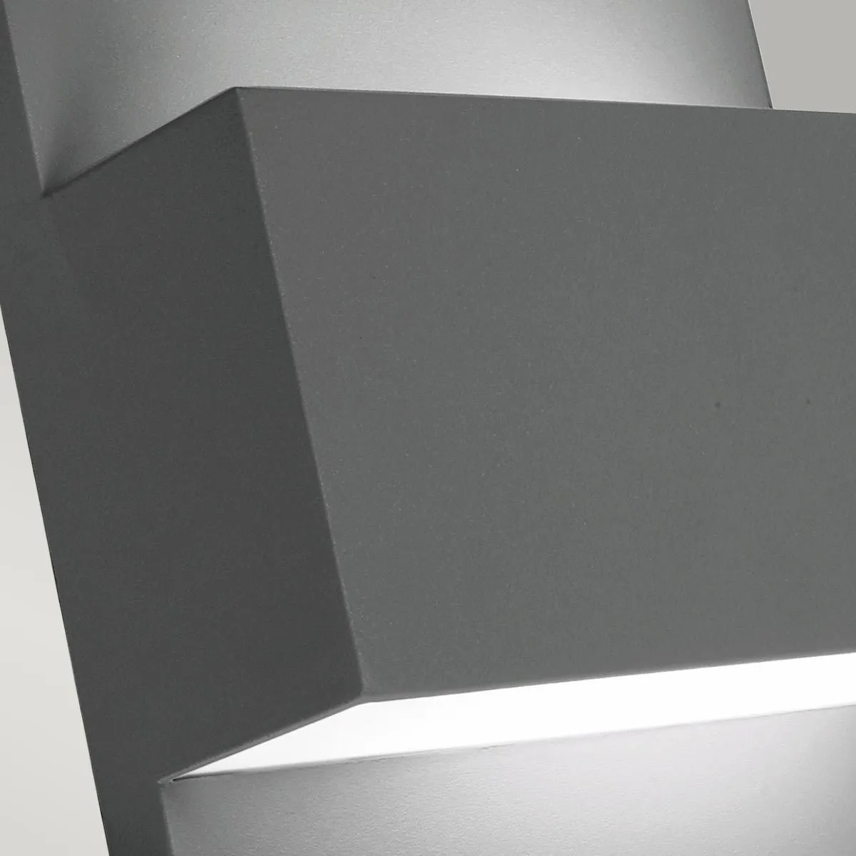 Geneve E27 Wall Lantern - Graphite | Graphite