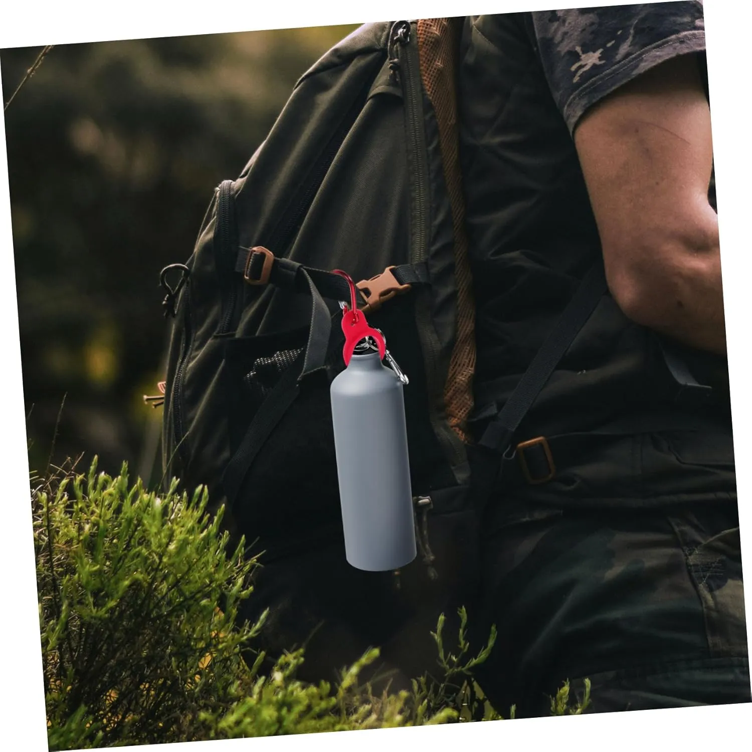 Kettle Buckle Protein Shaker Bottle Ring to Attach Water Bottle to Back Water Bottle Carabiner Bottle