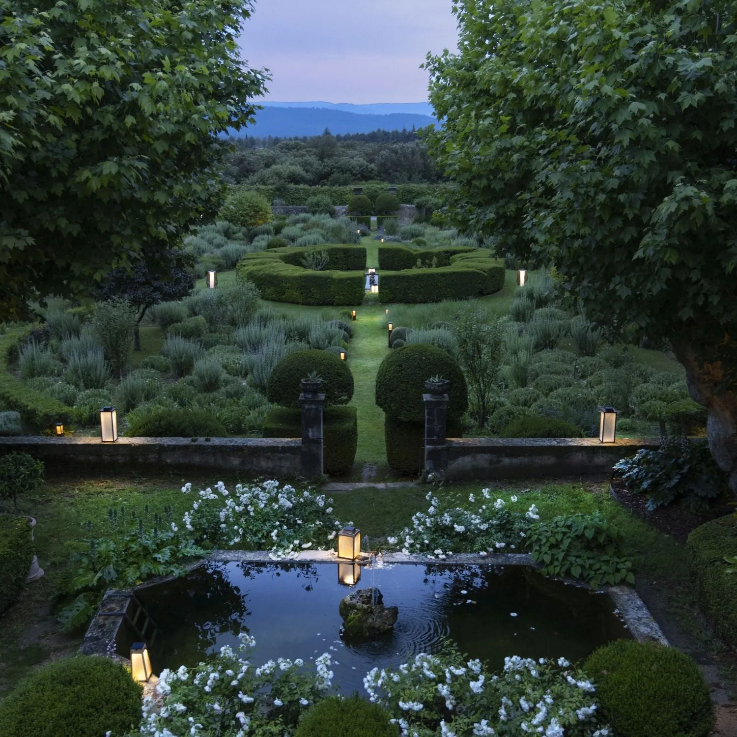 Les Jardins Mandaley Solar Lantern