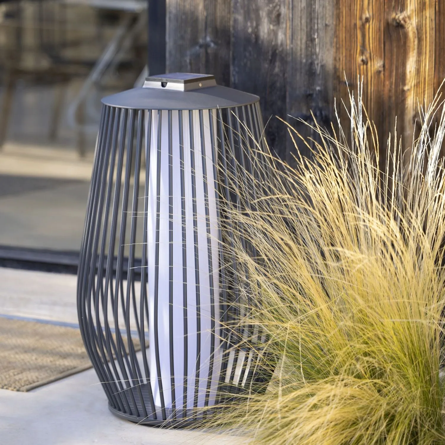 Les Jardins Mandaley Solar Lantern