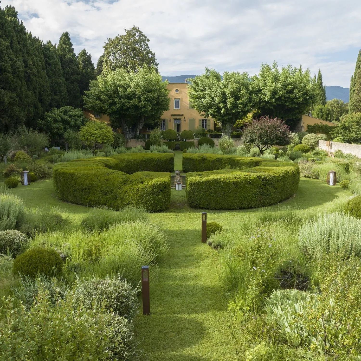 Les Jardins Mandaley Solar Lantern