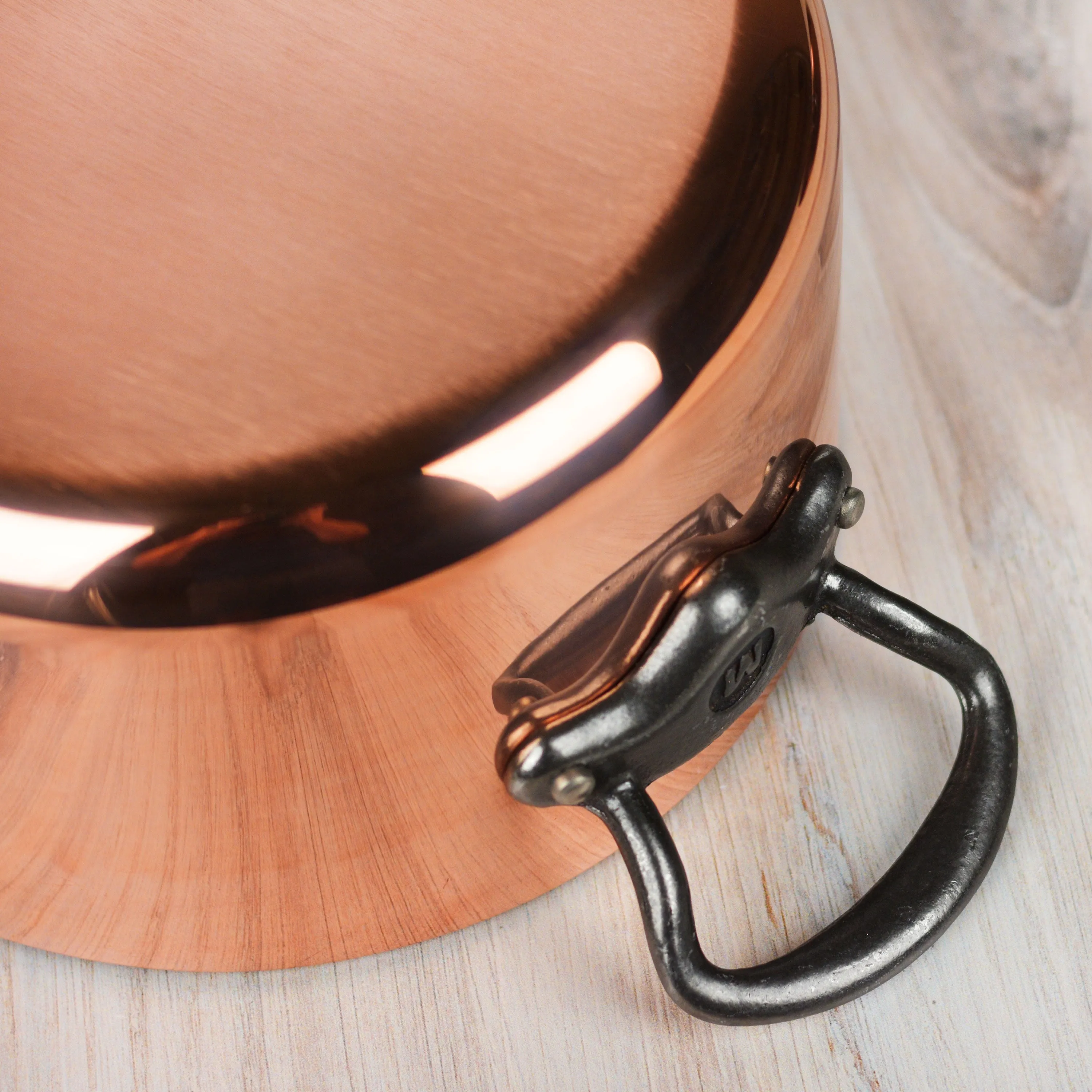 Mauviel M200Ci 9.4-quart Copper Stock Pot