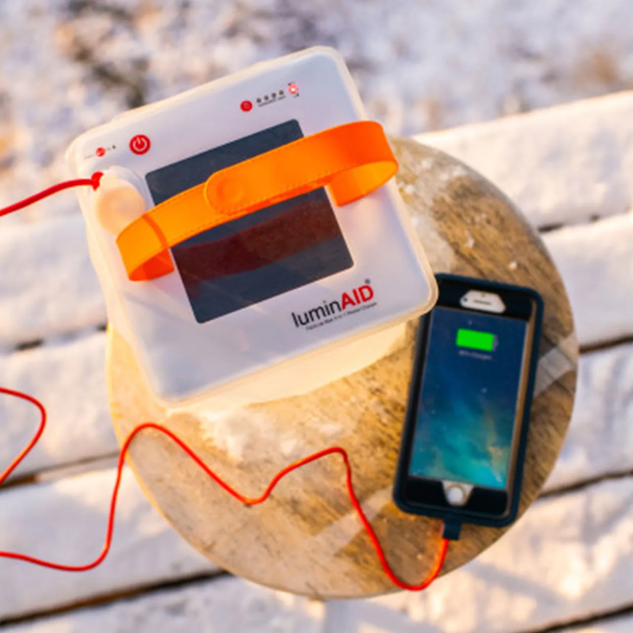 Max Solar Lantern with Phone Charger