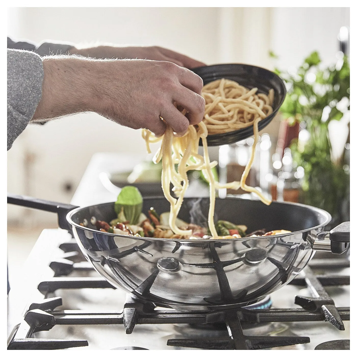 MIDDAGSMAT wok, non-stick coating/stainless steel, 32 cm, 30545226