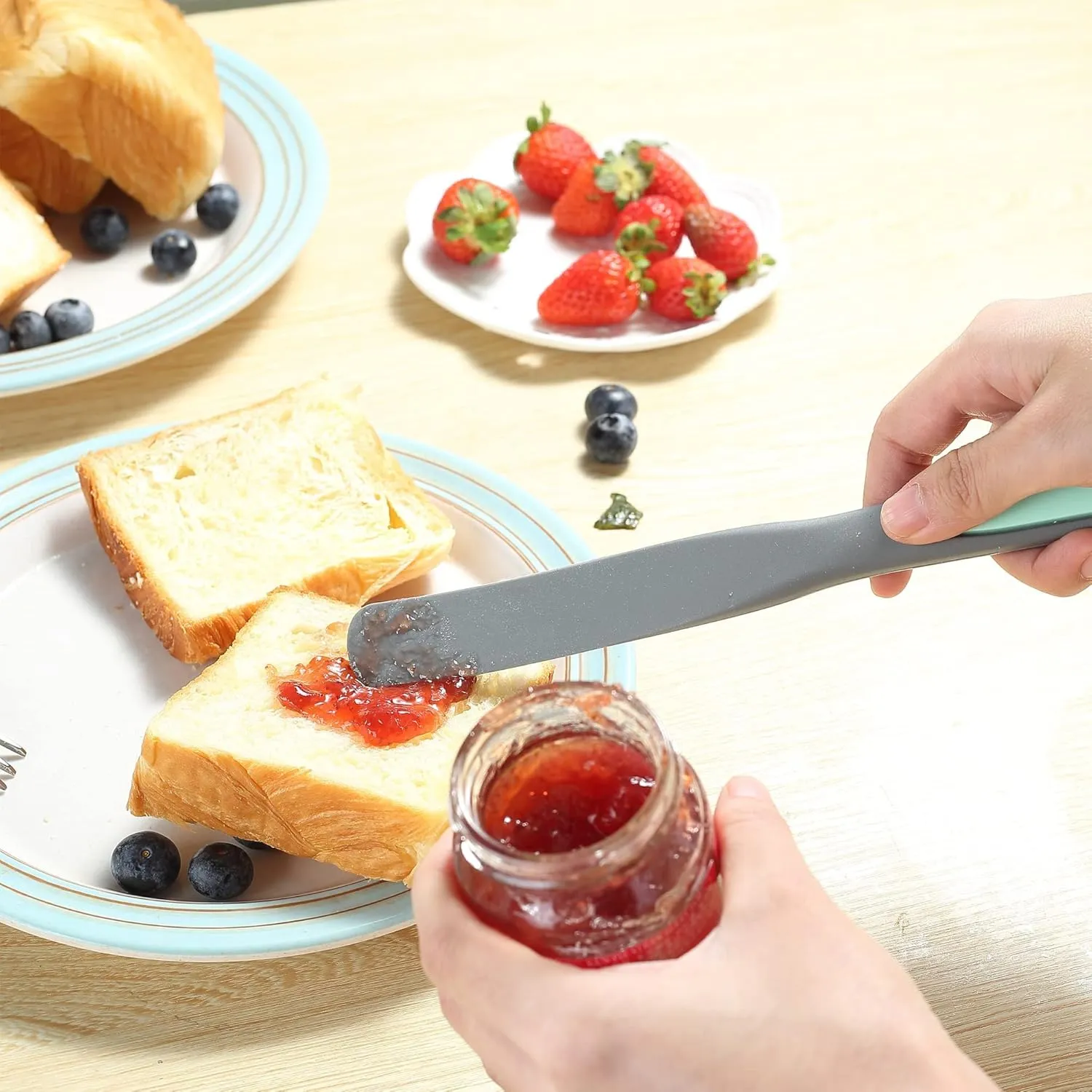 To encounter Silicone Spurtles Set, 7 Piece Nonstick Spurtle Kitchen Utensils, Silicone Spatula, Heat Resistant Spurtle for Salad Stir, Cake Make and Pan-Fried Steak