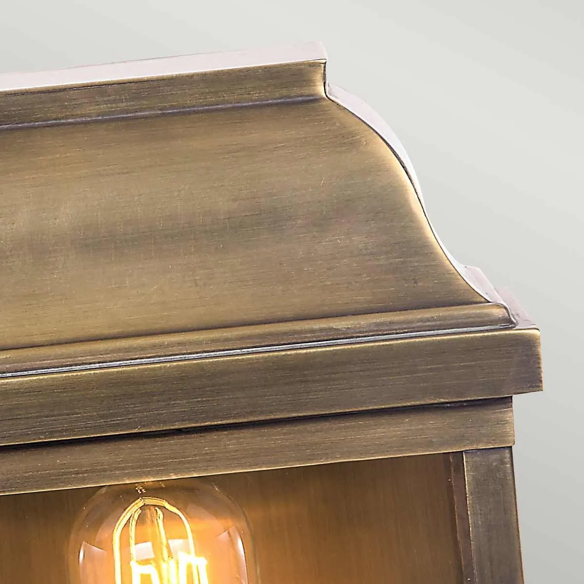 Victoria 1 Light Wall Lantern - Brass  | Aged Brass